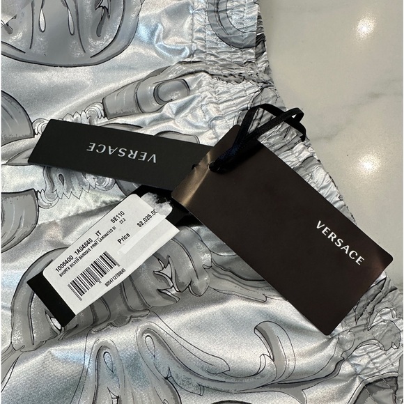 Versace Baroque Silver Silk Shorts - Picture 6 of 11